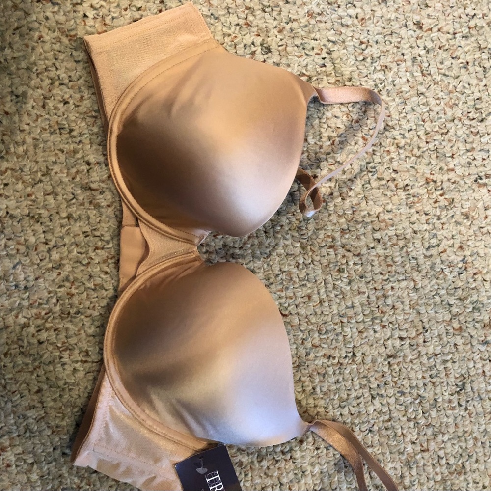 New with tags True and Co Full coverage bra.